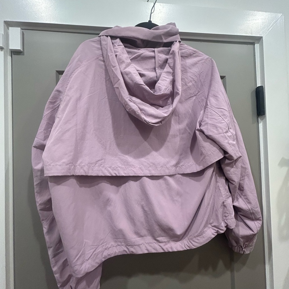 Lululemon Always Effortless Jacket
Dusty Rose size 12 #0145 - Picture 2 of 7